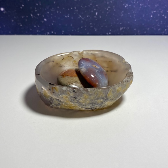Agate Crystal Bowl - Picture 1 of 4